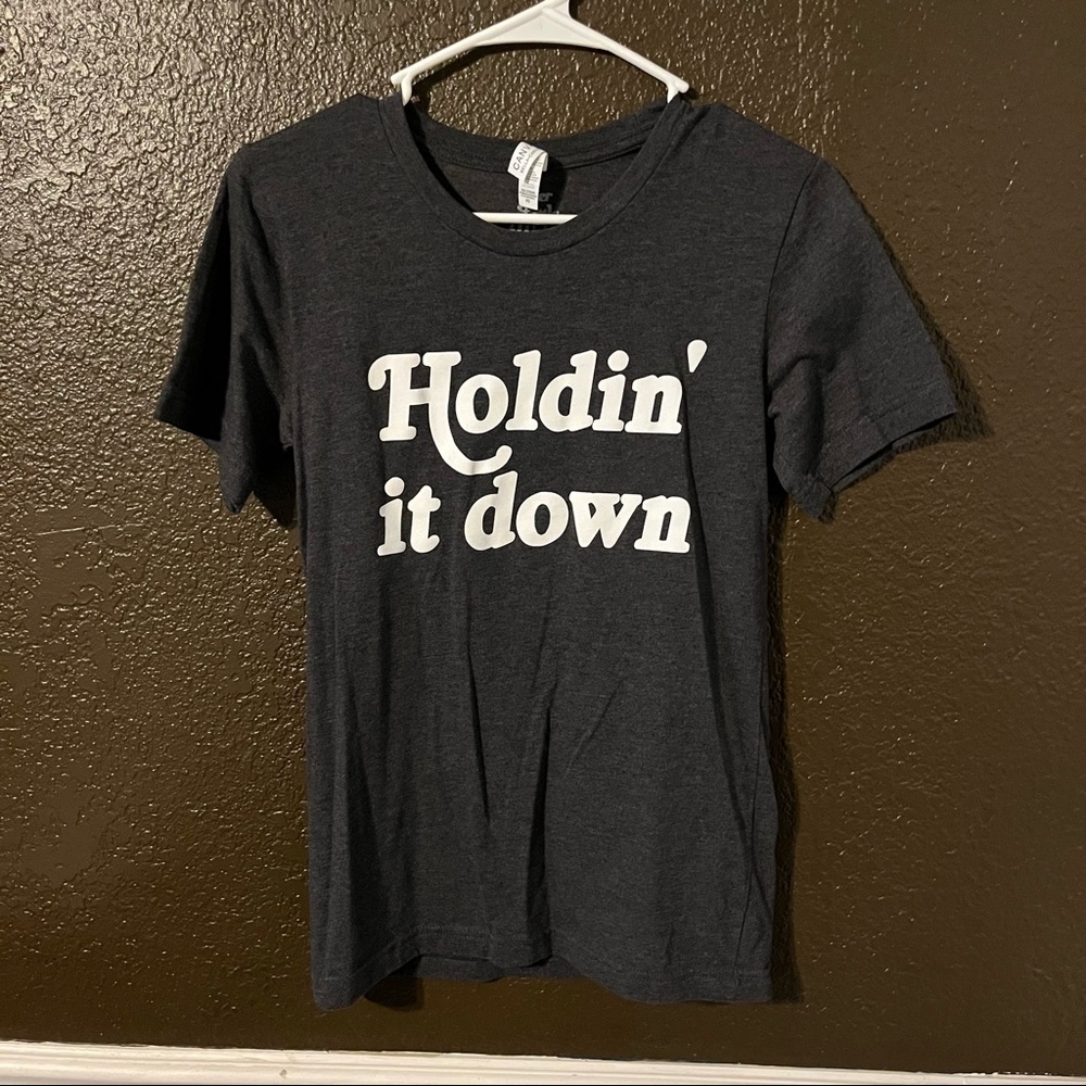 Gray Short Sleeve ‘Holdin It Down’ Tee by Her Little Wolves, Size XS